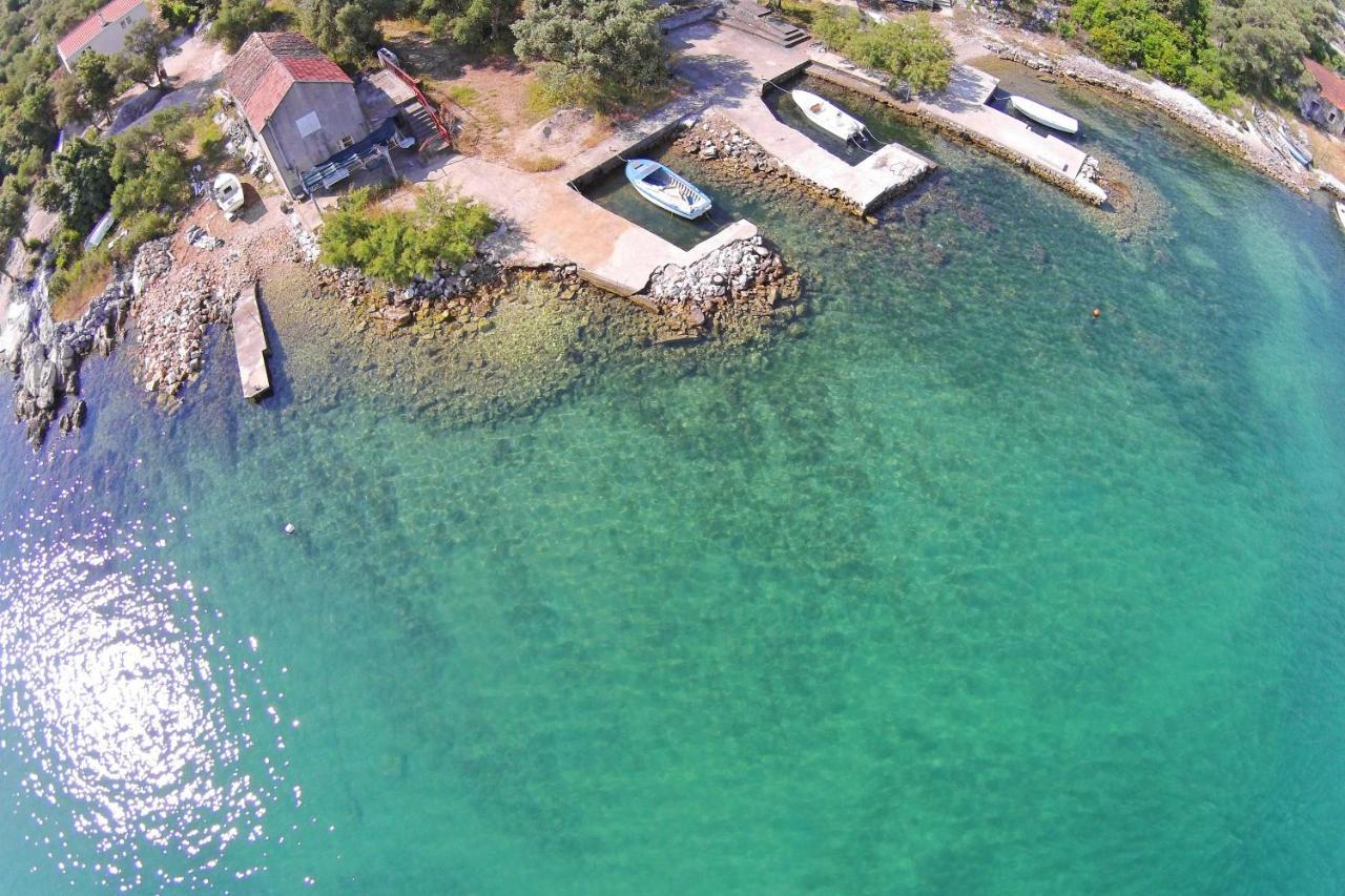 Studio Zuronja 14095B Putniković Exteriör bild